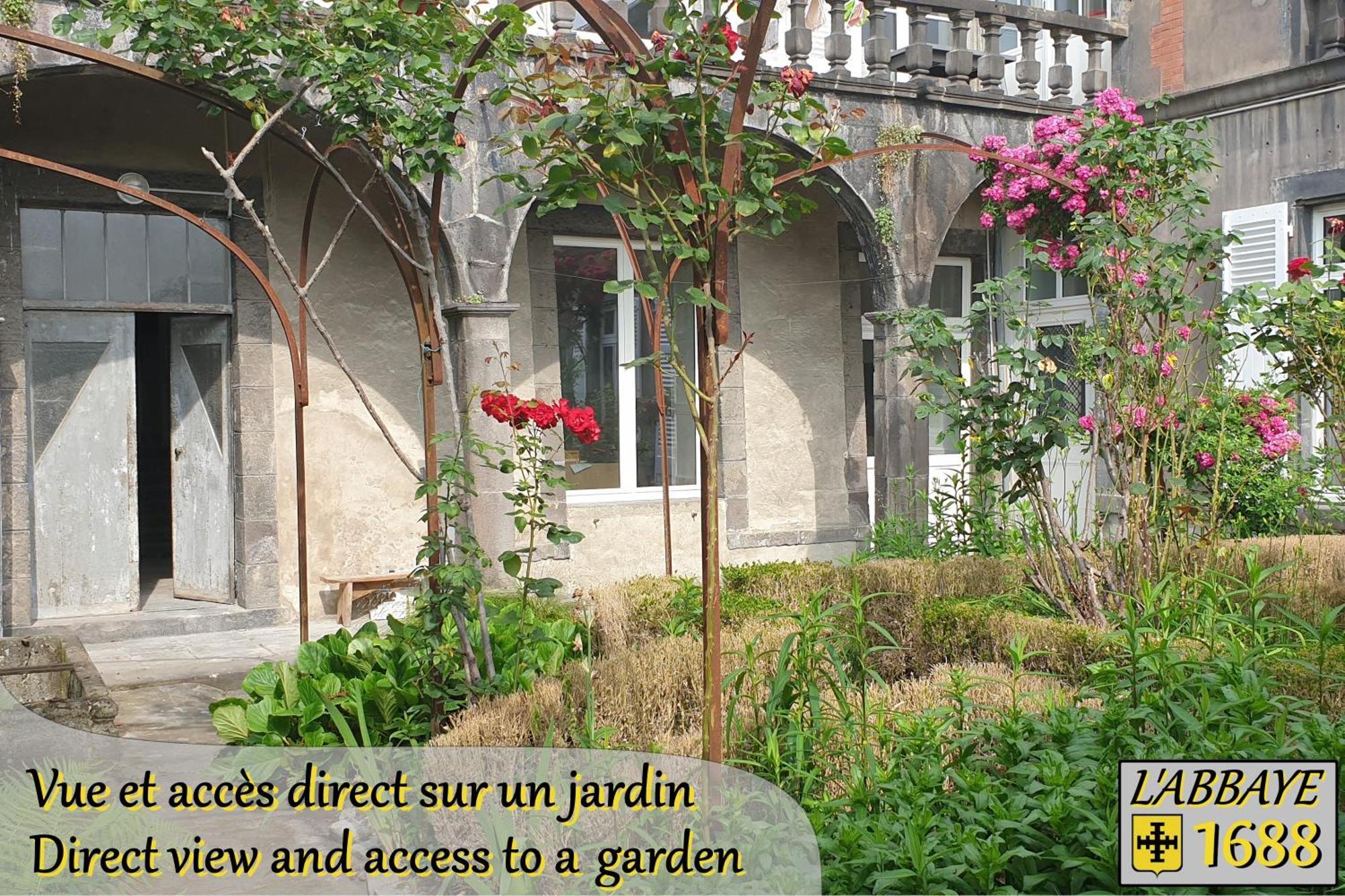 Hébergement de vacances L'abbaye 1688 Clermont-Ferrand
